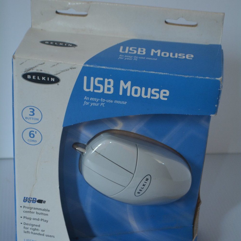 BELKIN Wired PC USB MOUSE 3 Button 6 Foot Cord Right or Left Handed Users NIB F8
